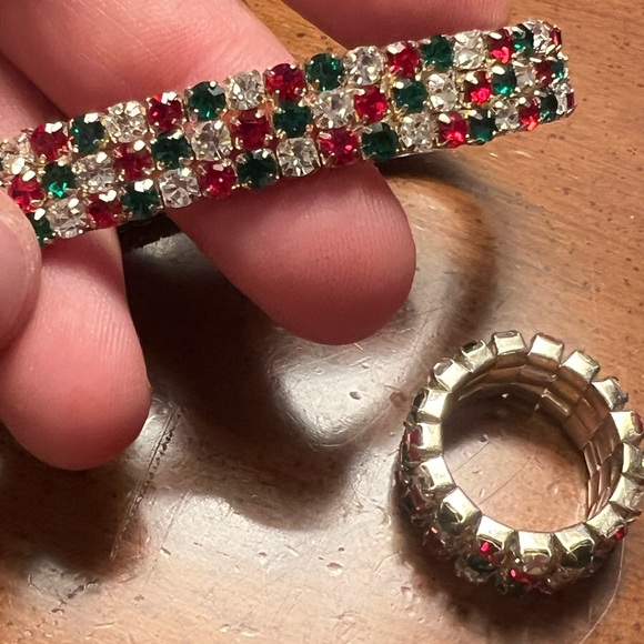 3 Layer Stretchy Christmas rhinestone bracelet & ring - Picture 3 of 4